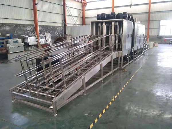 瑞特机械 | 瑞特托盘清洗机清洗方式与特点